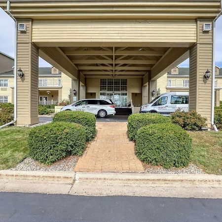 Comfort Suites Appleton Airport Екстериор снимка