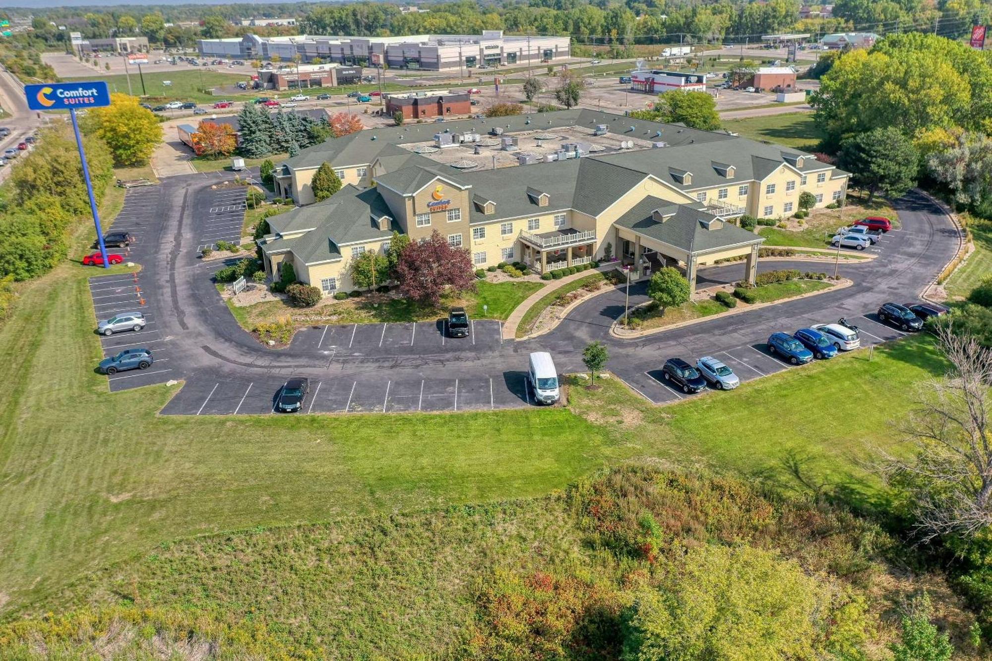 Comfort Suites Appleton Airport Екстериор снимка