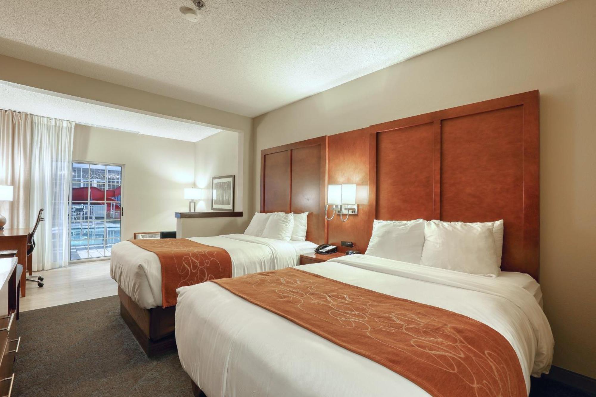 Comfort Suites Appleton Airport Екстериор снимка