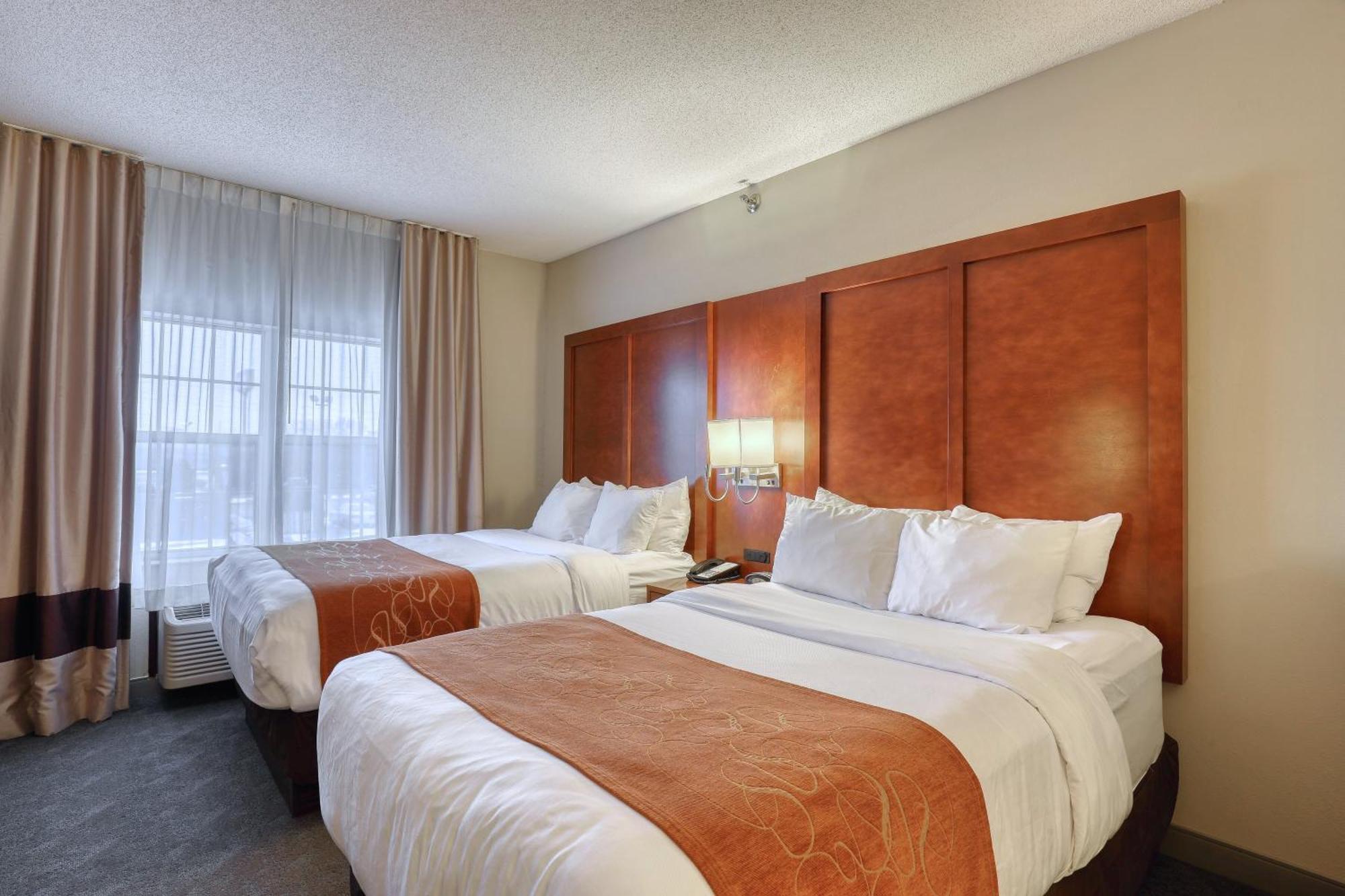 Comfort Suites Appleton Airport Екстериор снимка